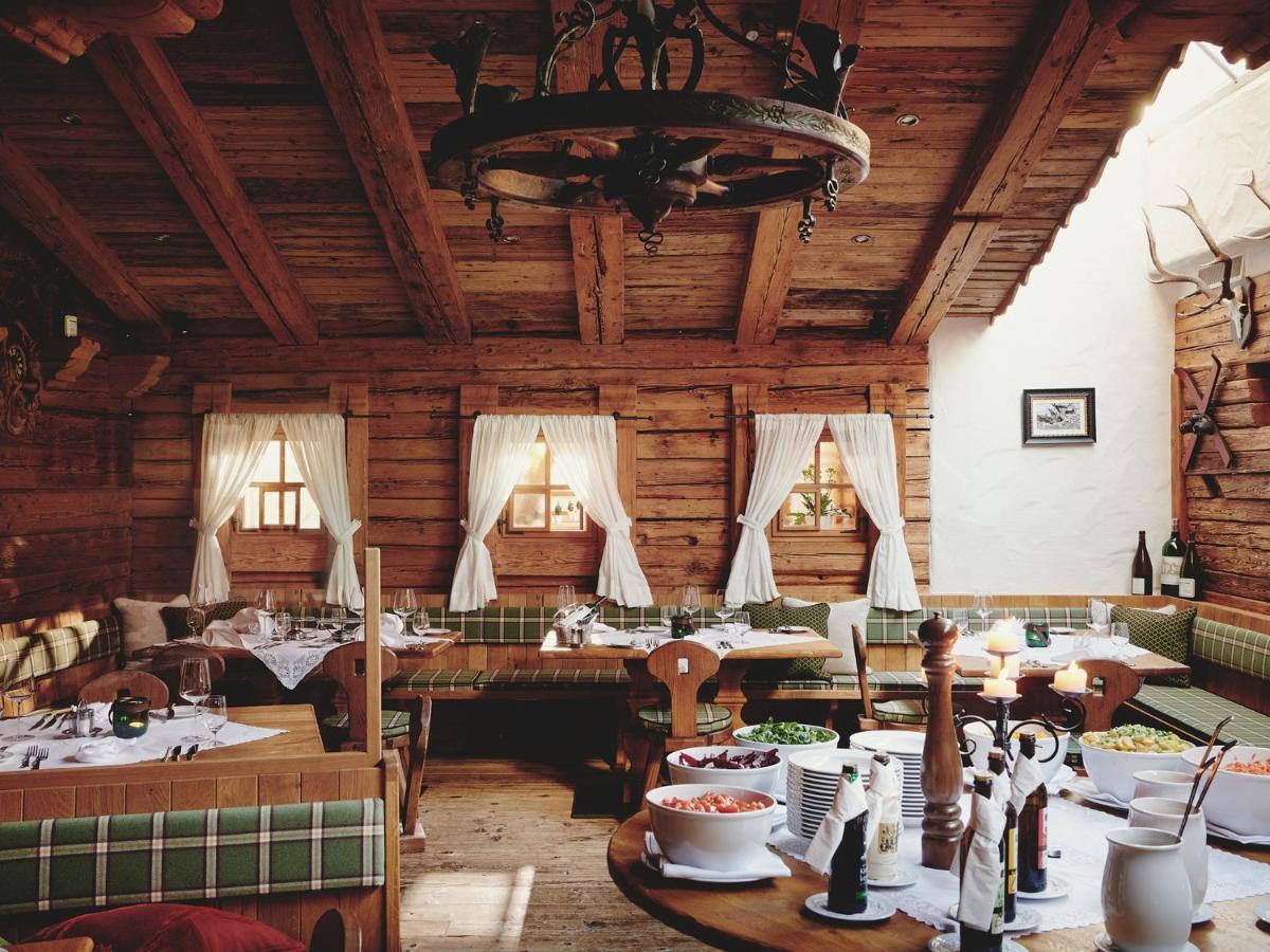 Burg Hotel Oberlech Eksteriør billede