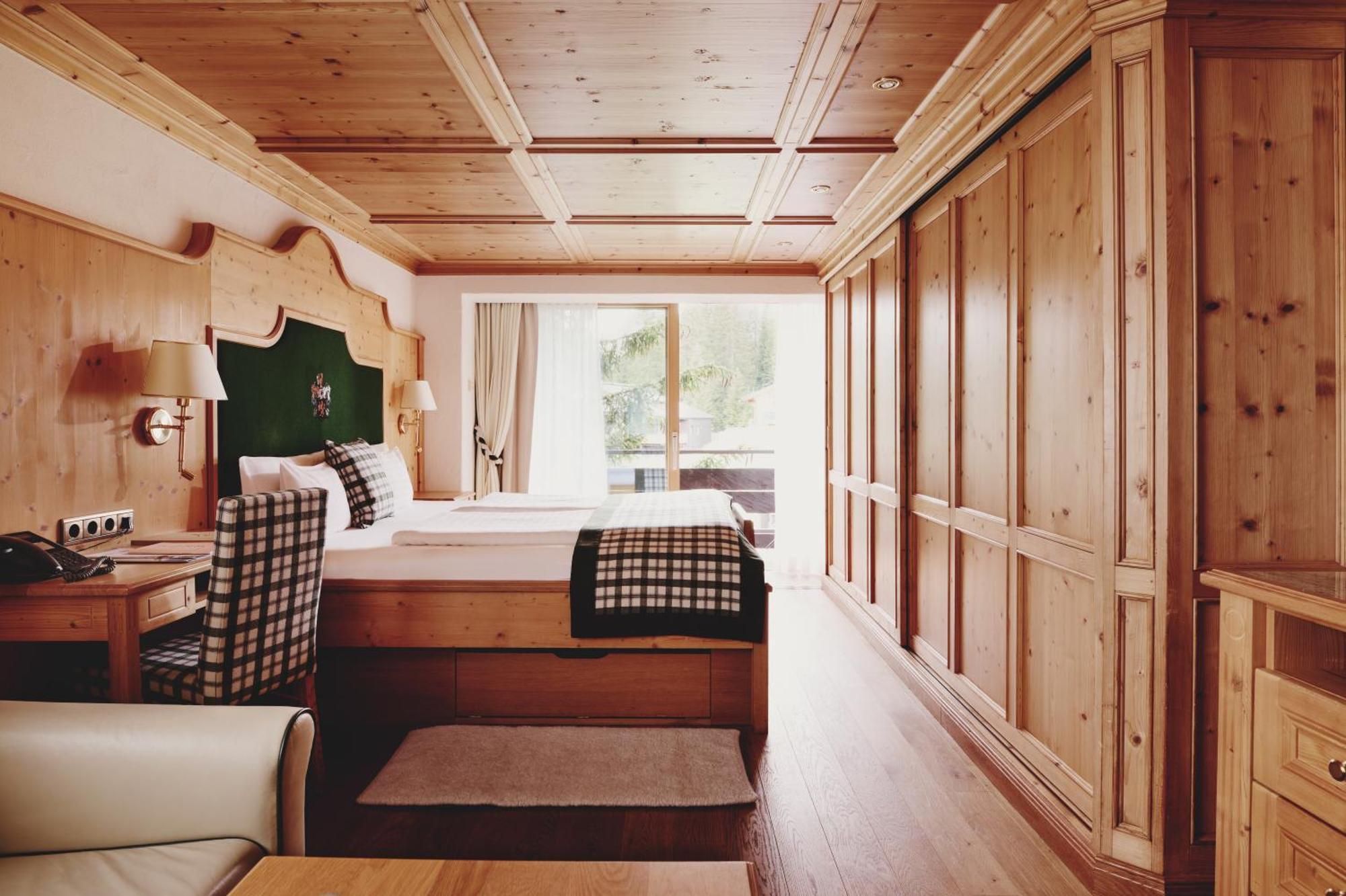 Burg Hotel Oberlech Eksteriør billede